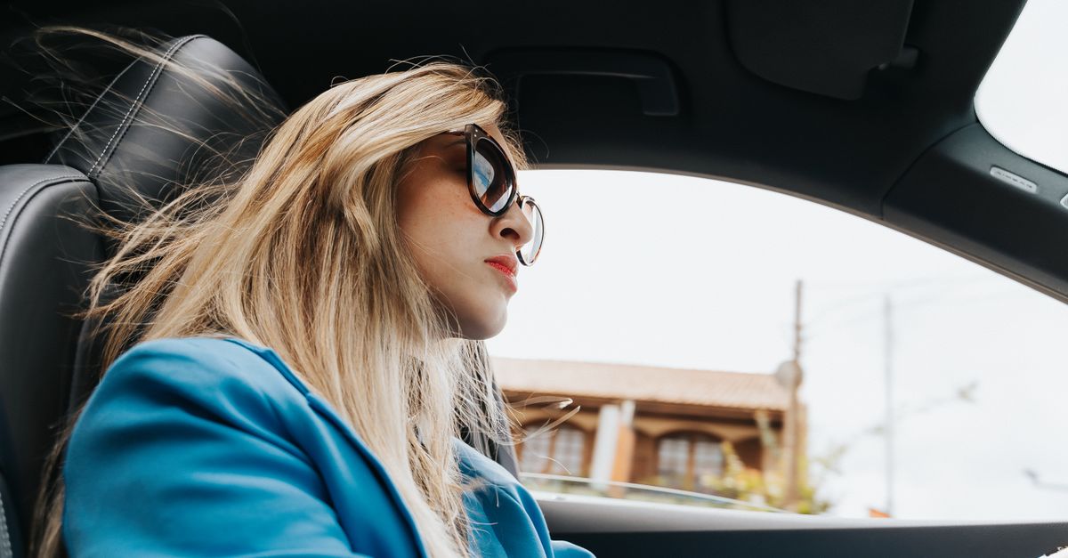 Qué incluye la renta mensual de un auto y qué no