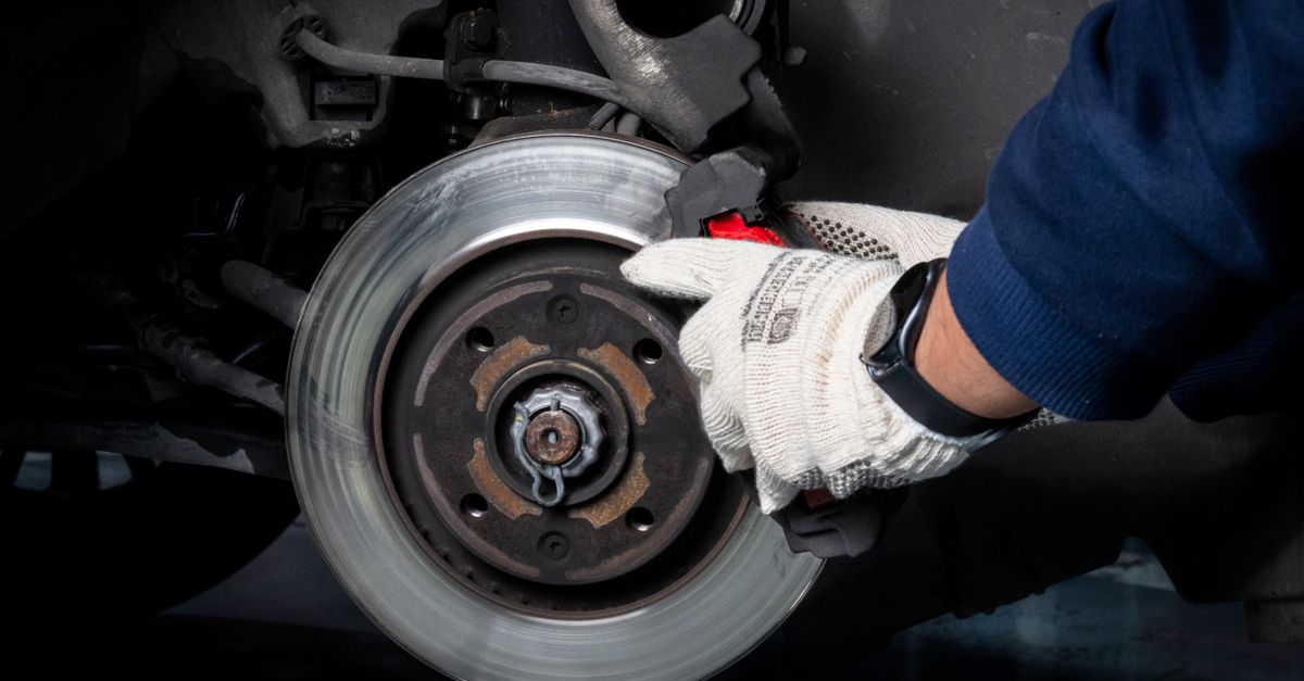 Mantenimiento del auto rentado: quién paga y dónde